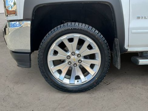 Used 2017 Chevrolet Silverado 1500 LT w/ All Star Edition AWD/4WD image 9