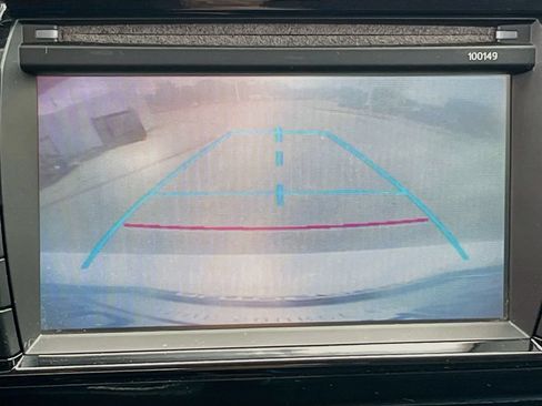 Used 2015 Toyota Corolla LE FWD image 13