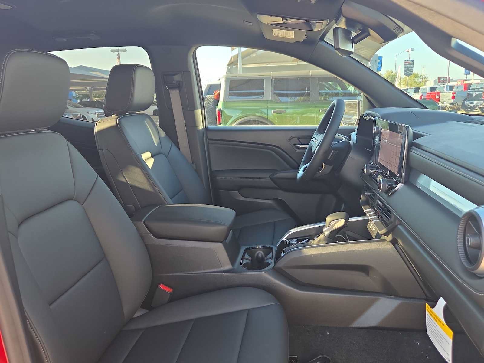 New 2026 Chevrolet Colorado LT w/ LT Convenience Package AWD/4WD image 18