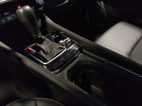 Used 2024 Jeep Compass Latitude image 26