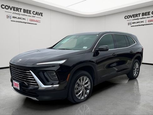 Used 2025 Buick Enclave Preferred image 3