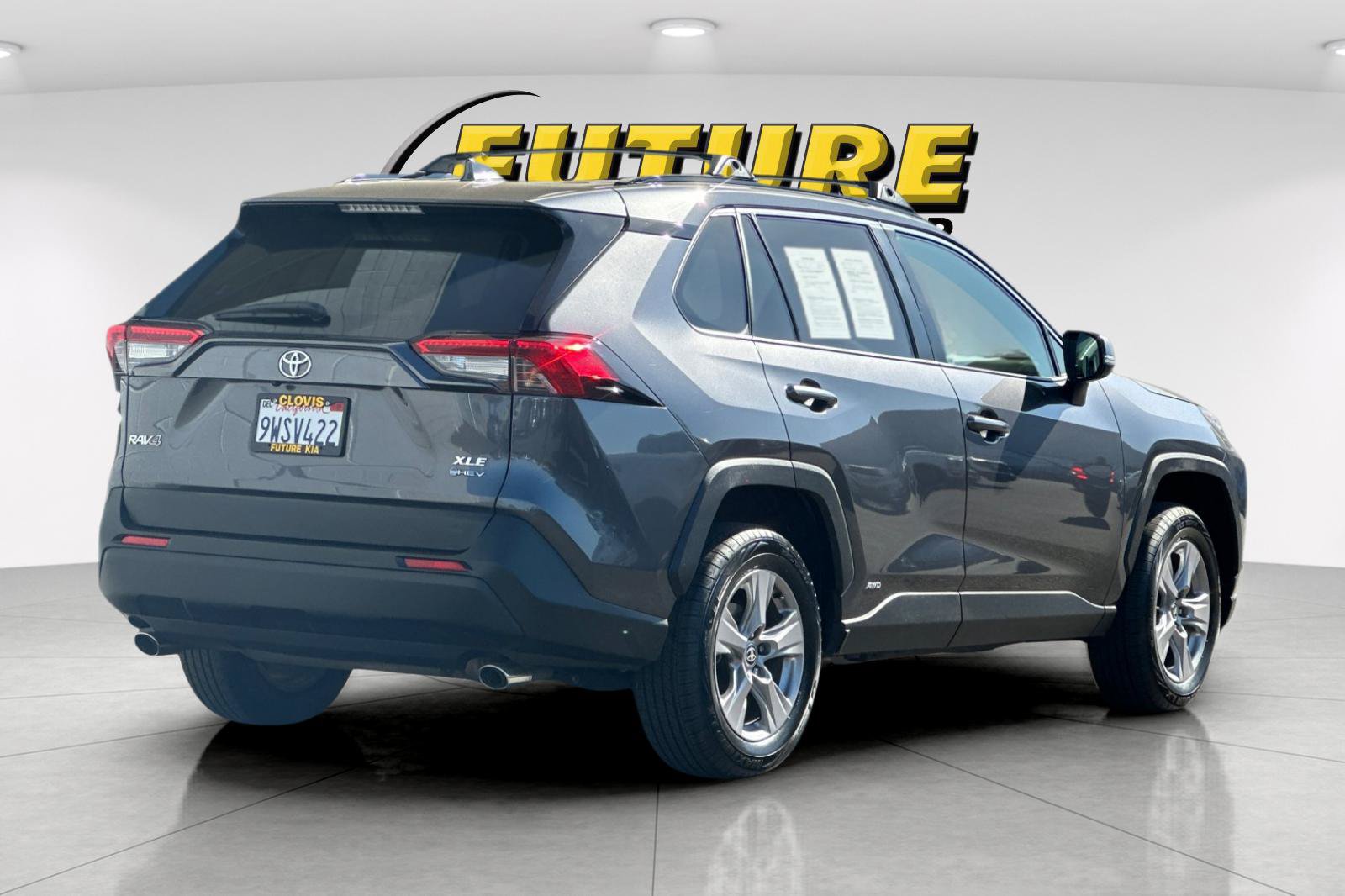 Used 2025 Toyota RAV4 XLE AWD/4WD image 4