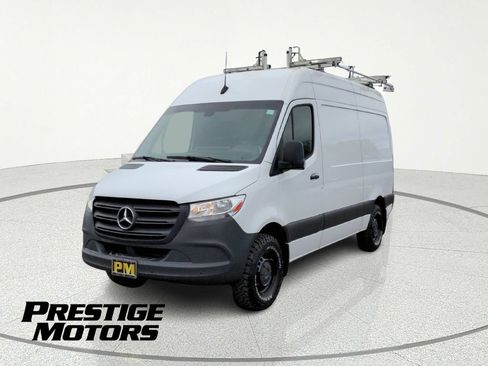 Used 2022 Mercedes-Benz Sprinter 2500 w/ Parking Package image 12