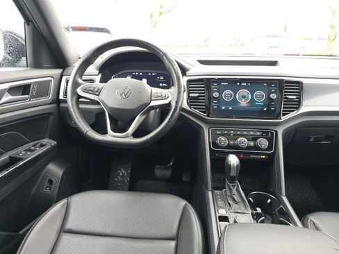 Used 2020 Volkswagen Atlas Cross Sport SEL image 21