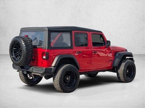Used 2022 Jeep Wrangler Unlimited Sport image 5