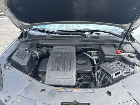 Used 2017 Chevrolet Equinox LT image 17