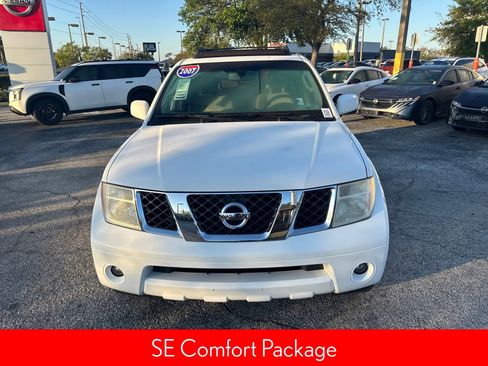 Used 2007 Nissan Pathfinder SE w/ SE Premium Pkg image 4