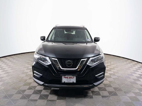 Certified 2019 Nissan Rogue SV image 2