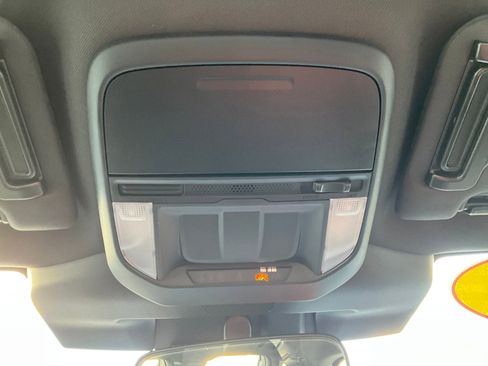 Certified 2025 Subaru Forester image 21