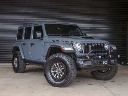 Used 2024 Jeep Wrangler Unlimited Rubicon 392 AWD/4WD image 9