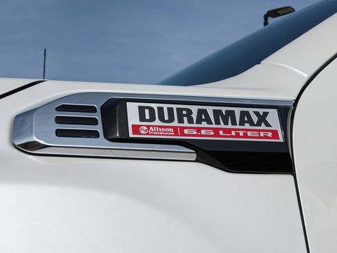 Used 2024 GMC Sierra 2500 Denali w/ Denali Reserve Package image 29