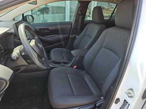 Used 2023 Toyota Corolla LE image 9