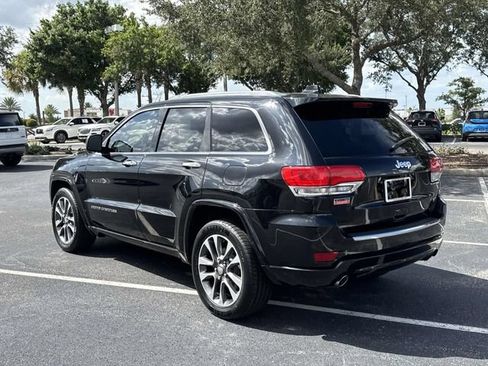 Used 2018 Jeep Grand Cherokee Overland RWD image 6