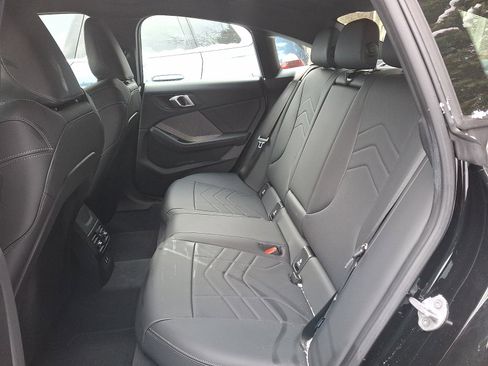 Used 2025 BMW 228i xDrive w/ Technology Package image 7