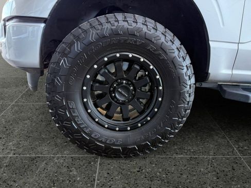 Used 2023 Ford F150 Lariat w/ Max Trailer Tow Package image 20