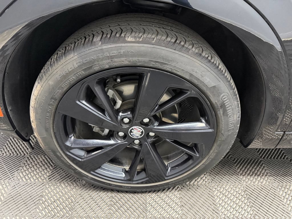 Used 2023 Buick Envision Essence w/ Sport Touring Package FWD image 21