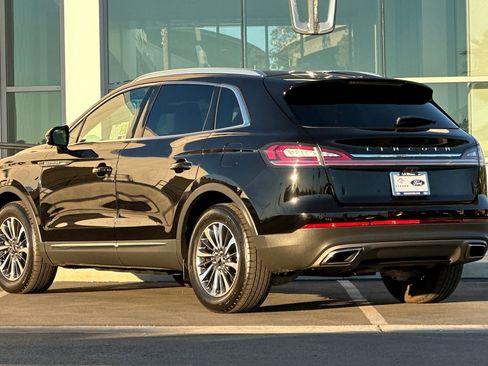 Used 2023 Lincoln Nautilus Reserve w/ Luxury Package image 5