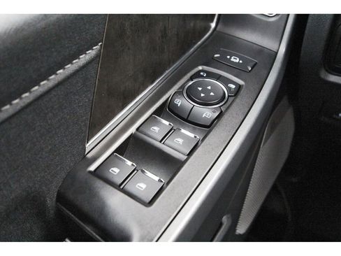 Certified 2024 Ford F250 Lariat w/ Sport Appearance Package image 21