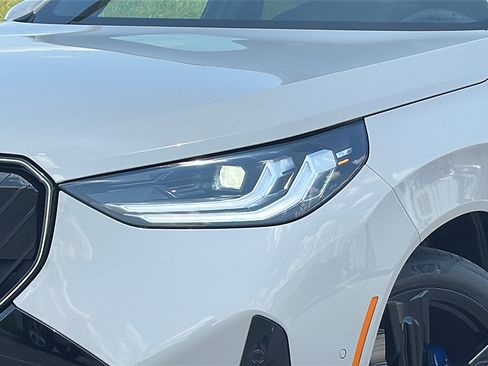 New 2026 BMW X3 xDrive30 w/ Premium Package image 4