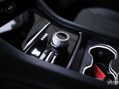 New 2026 Jeep Grand Cherokee Altitude AWD/4WD image 16