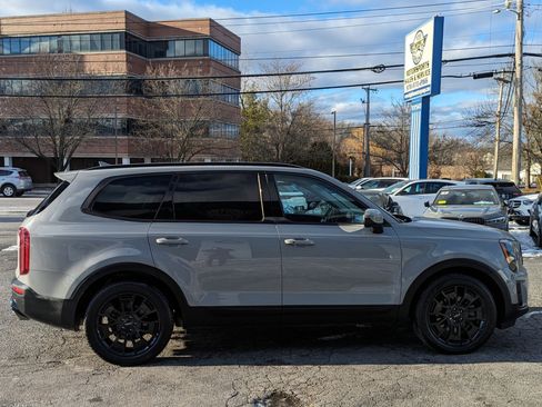 Used 2022 Kia Telluride EX w/ EX Premium Package image 6