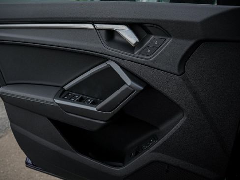 New 2025 Audi Q3 2.0T Premium image 15