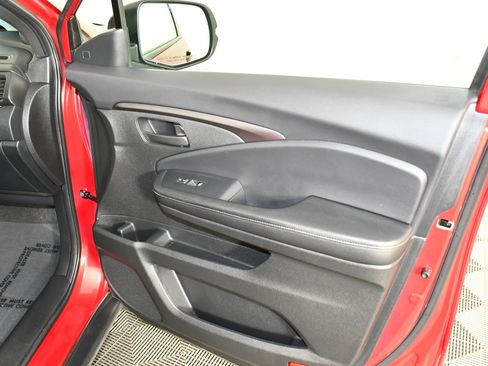 Used 2023 Honda Passport EX-L image 42