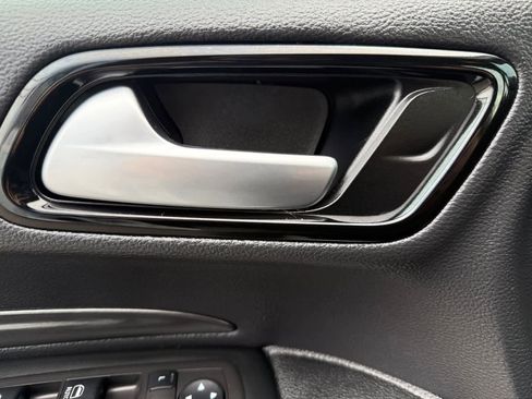 Used 2023 Dodge Durango SXT Launch Edition image 24