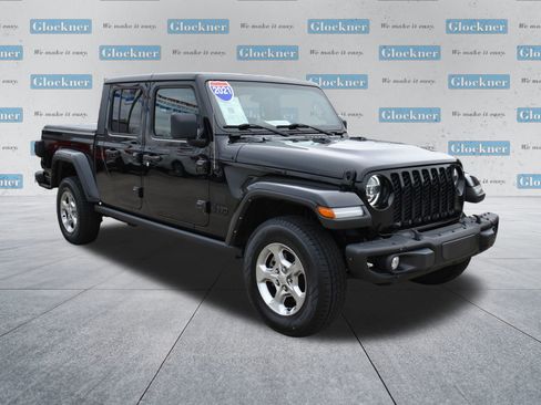 Used 2021 Jeep Gladiator Sport image 3