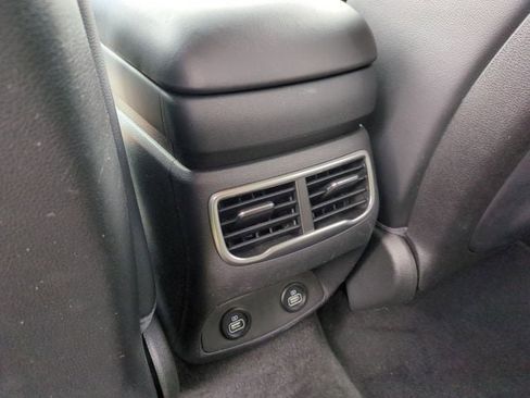 Used 2023 Hyundai Santa Fe SEL w/ Premium Package image 13