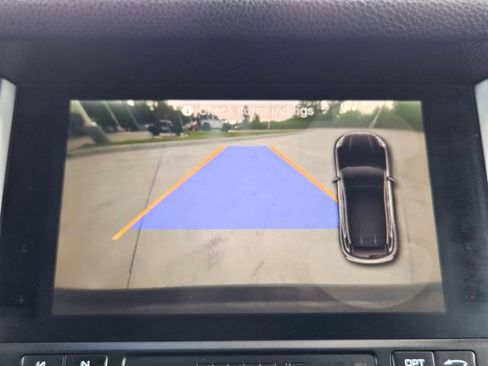 Used 2017 Porsche Macan image 15