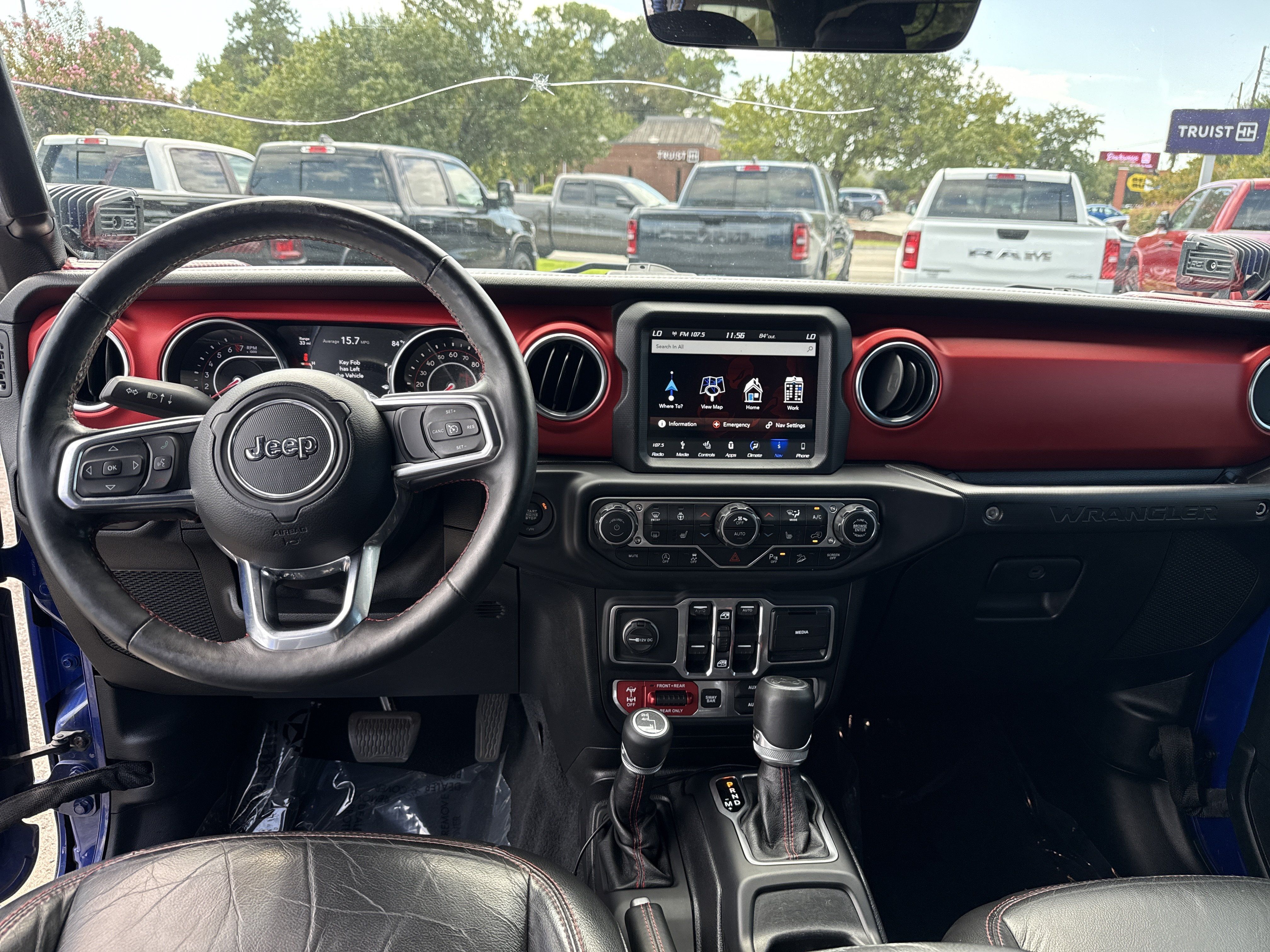 Used 2018 Jeep Wrangler Unlimited Rubicon AWD/4WD image 28