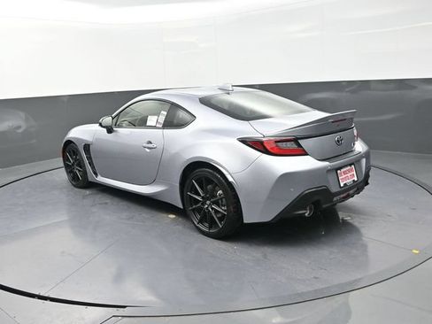 New 2025 Toyota GR86 Premium RWD image 5