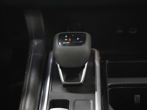 Used 2022 Nissan Pathfinder S AWD/4WD image 19