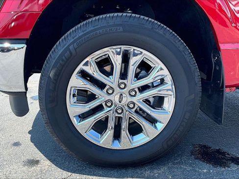 Used 2025 Ford F150 Lariat w/ Equipment Group 502A High AWD/4WD image 9