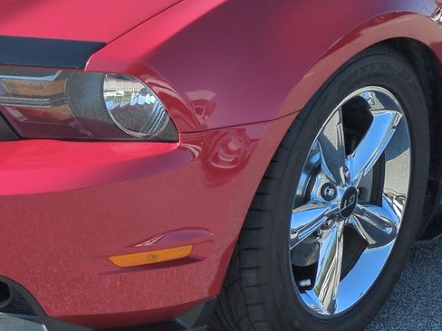 Used 2010 Ford Mustang GT Premium RWD image 10