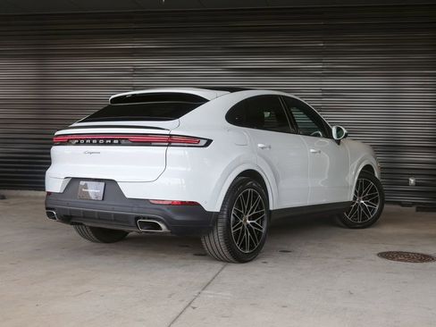 New 2025 Porsche Cayenne Coupe image 7