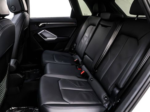 Used 2025 Audi Q3 2.0T Premium Plus w/ Premium Plus Package image 8