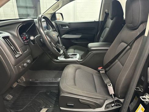 Used 2022 Chevrolet Colorado LT w/ LT Convenience Package AWD/4WD image 20