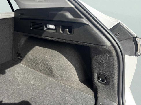 Used 2024 Buick Envision Avenir image 55