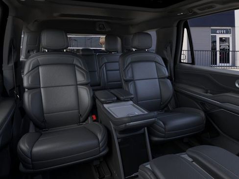 New 2025 Lincoln Navigator Reserve w/ Jet Appearance Package image 11