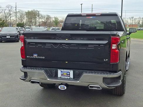 New 2026 Chevrolet Silverado 1500 LT w/ Z71 Off-Road Package AWD/4WD image 2