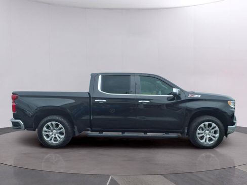 Used 2025 Chevrolet Silverado 1500 LTZ AWD/4WD image 6