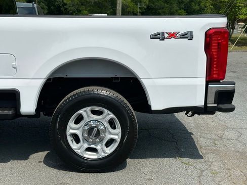 Used 2025 Ford F250 XLT AWD/4WD image 37