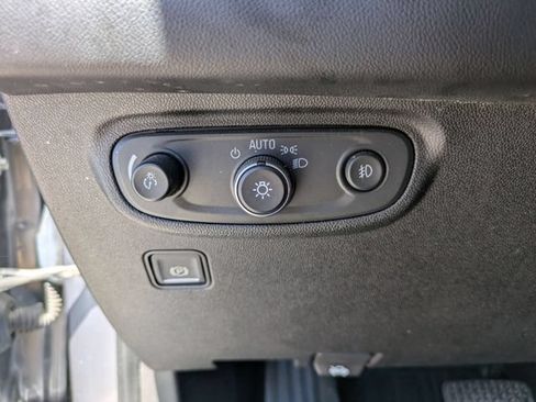 Used 2018 GMC Terrain SLT w/ Preferred Package FWD image 18