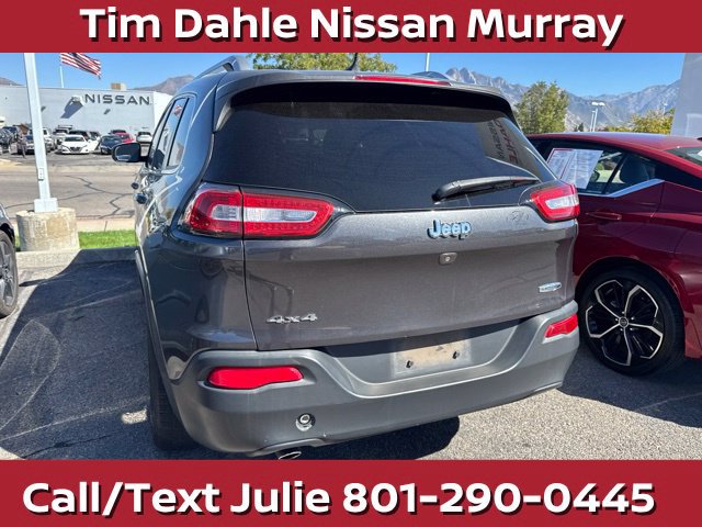 Used 2016 Jeep Cherokee Latitude AWD/4WD image 18