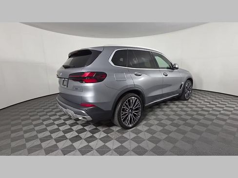 Used 2025 BMW X5 sDrive40i w/ Premium Package RWD image 46