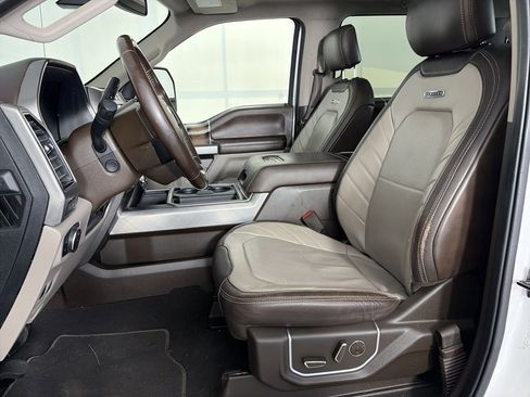 Certified 2019 Ford F250 Limited w/ FX4 Off-Road Package image 11