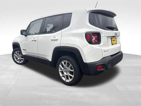 Used 2023 Jeep Renegade Latitude image 5