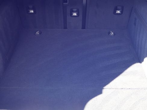 Certified 2022 Porsche Taycan 4 Cross Turismo image 22